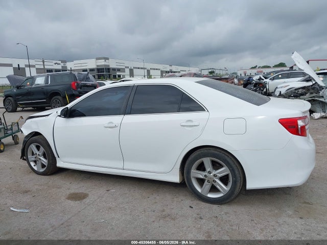 2014 Toyota CAMRY SE — миниатюра 15