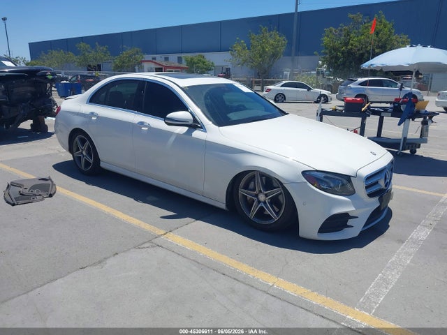 2017 Mercedes-BENZ E 300 照片 1