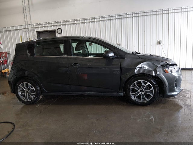 2018 Chevrolet SONIC LT AUTO — миниатюра 13