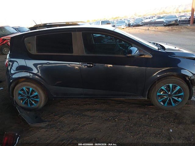 صورة مصغرة 14 لـ 2015 Chevrolet SONIC LS AUTO