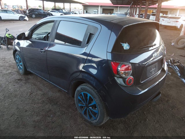 صورة 3 لـ 2015 Chevrolet SONIC LS AUTO