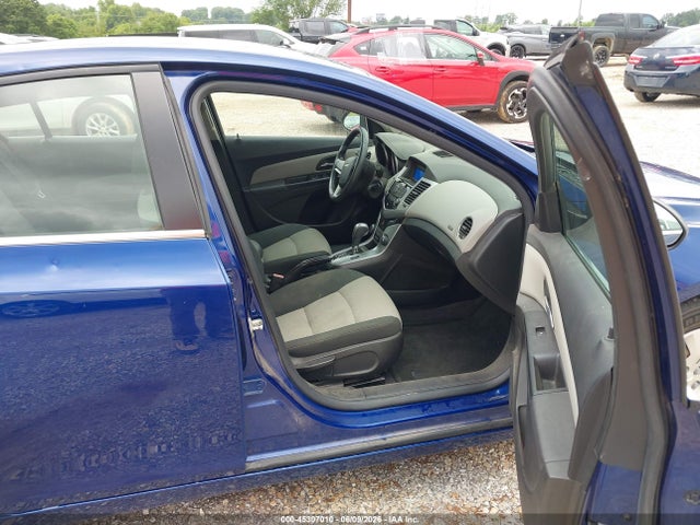 2012 Chevrolet CRUZE LS 照片 5
