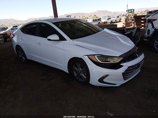 صورة 1 لـ 2017 Hyundai ELANTRA SE