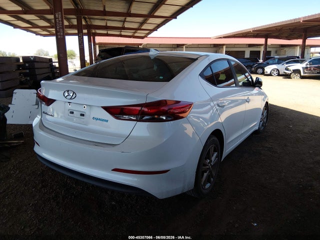 صورة 4 لـ 2017 Hyundai ELANTRA SE
