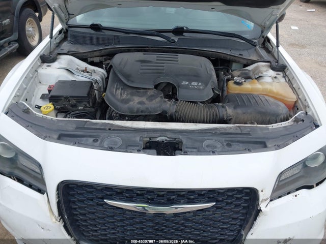 2018 Chrysler 300 TOURING 照片 10