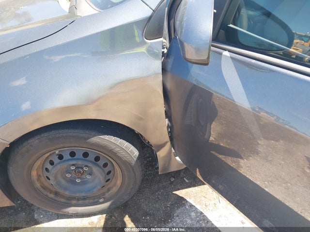صورة مصغرة 17 لـ 2015 Toyota COROLLA L