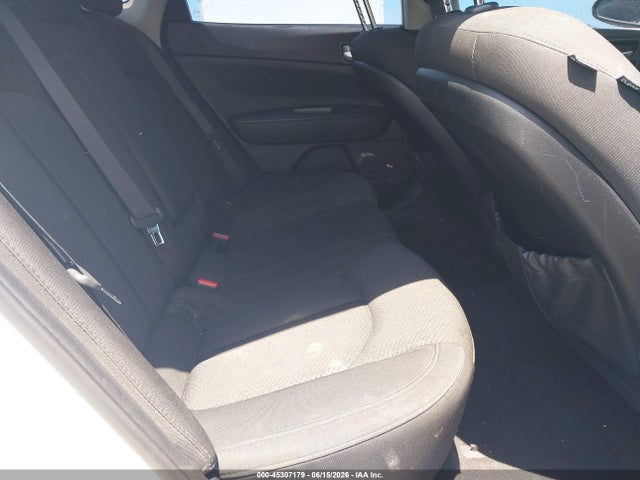 2017 KIA OPTIMA LX — фото 8