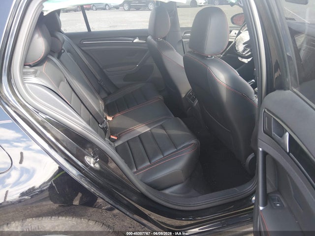 صورة 8 لـ 2016 Volkswagen GOLF GTI AUTOBAHN W/PERFORMANCE PACKAGE 4-DOOR