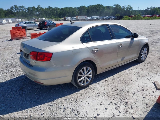 صورة 4 لـ 2014 Volkswagen JETTA 1.8T SE