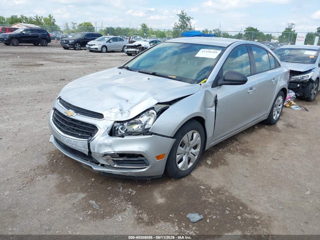 صورة 2 لـ 2015 Chevrolet CRUZE LS AUTO