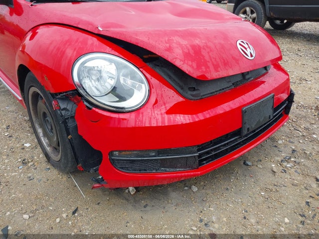2012 Volkswagen BEETLE 2.5L photo 6