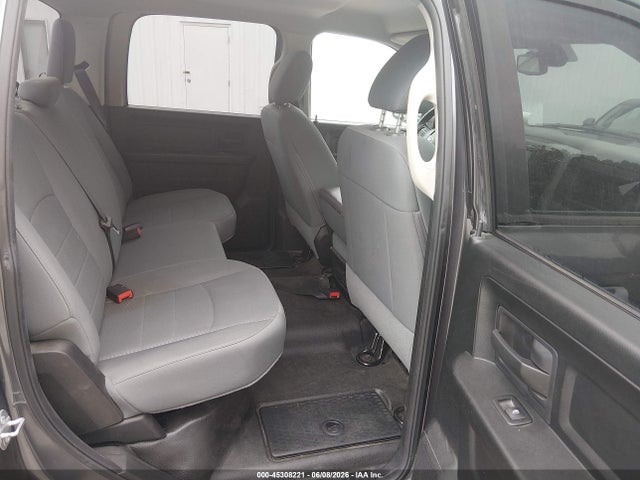 صورة 8 لـ 2016 RAM 1500 TRADESMAN