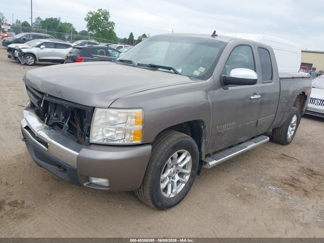 2011 Chevrolet SILVERADO 1500 LT — фото 2