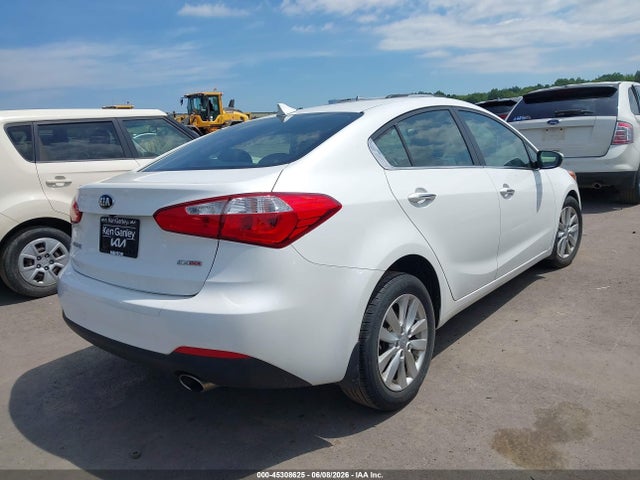 صورة 4 لـ 2014 KIA FORTE EX