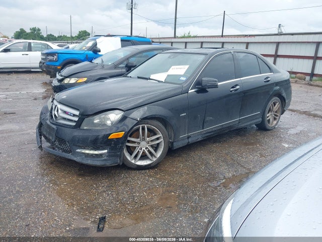 2012 Mercedes-BENZ C 250 SPORT — фото 2