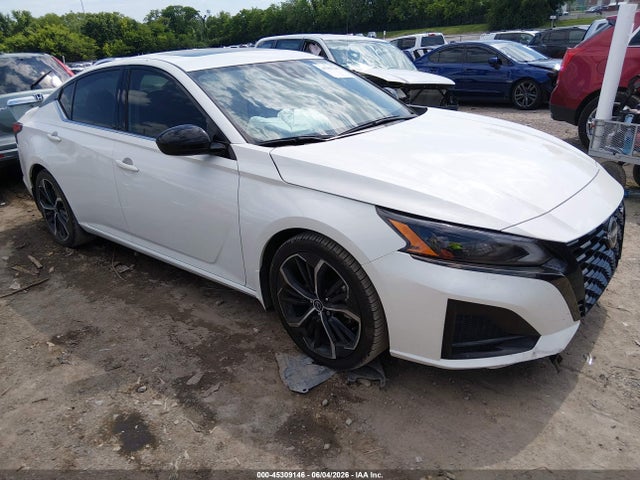 2023 NISSAN ALTIMA SR FWD 2