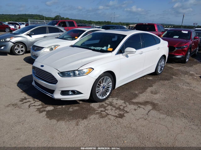 2015 FORD FUSION SE photo 2