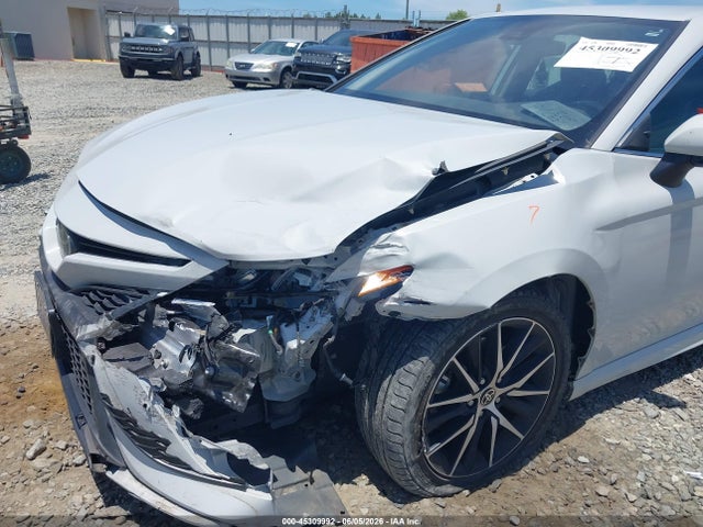 صورة 6 لـ 2022 Toyota CAMRY SE