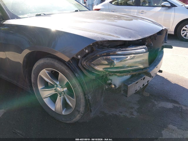 2016 Dodge CHARGER SE — фото 6