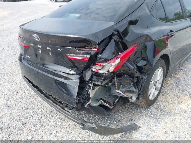 صورة 6 لـ 2025 Toyota CAMRY LE