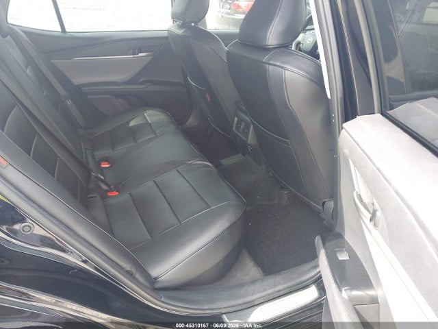 صورة 8 لـ 2025 Toyota CAMRY LE