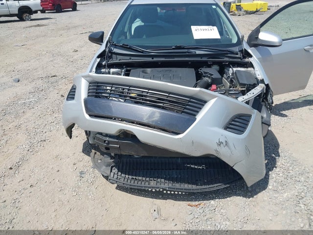 2015 Toyota COROLLA LE — миниатюра 18