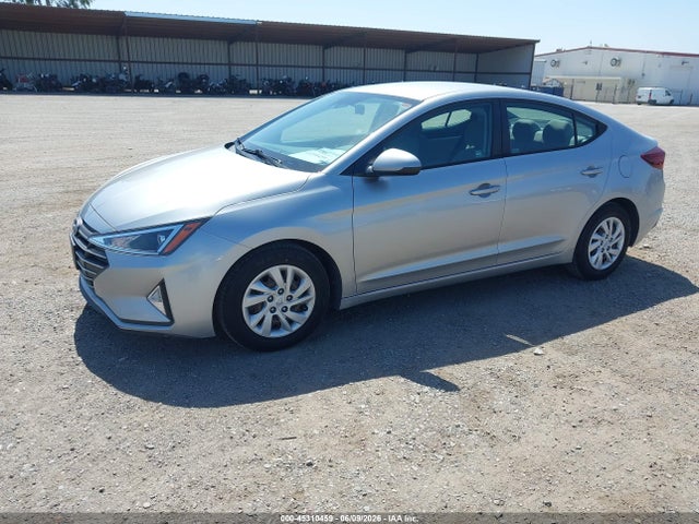 2020 Hyundai ELANTRA SE 照片 2