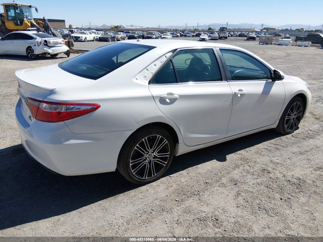 2016 Toyota CAMRY SE — фото 4