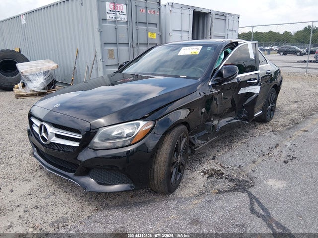 صورة 2 لـ 2018 Mercedes-BENZ C 300