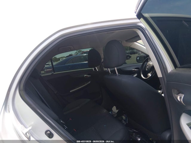 2010 Toyota COROLLA S photo 8