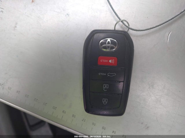 صورة مصغرة 11 لـ 2024 Toyota COROLLA HYBRID SE
