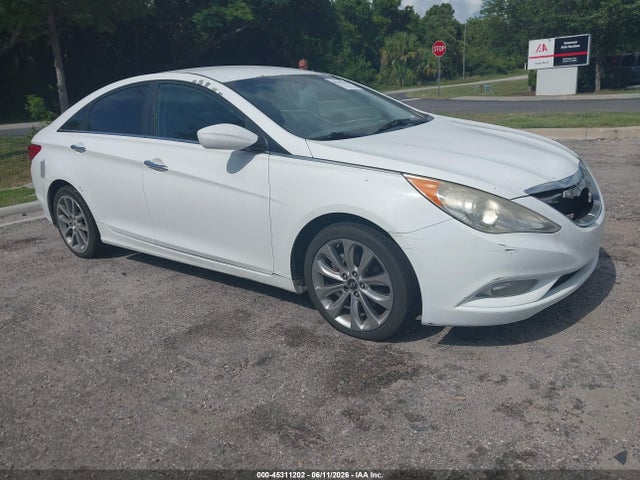 2013 HYUNDAI SONATA SE