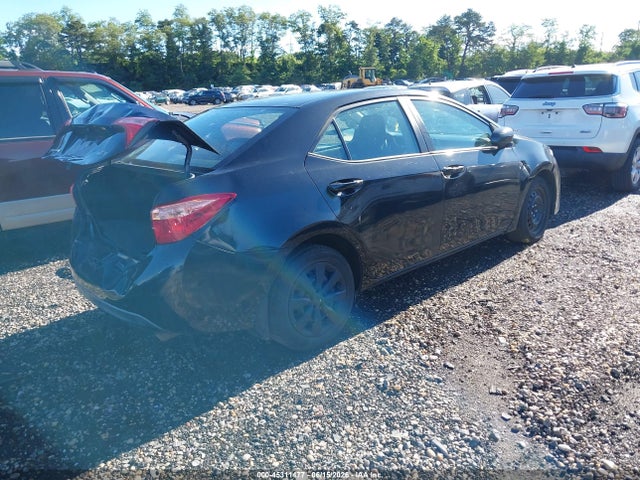 2019 Toyota COROLLA LE photo 4