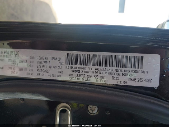 2019 RAM 1500 CLASSIC TRADESMAN 4X4 5'7 BOX — фото 9