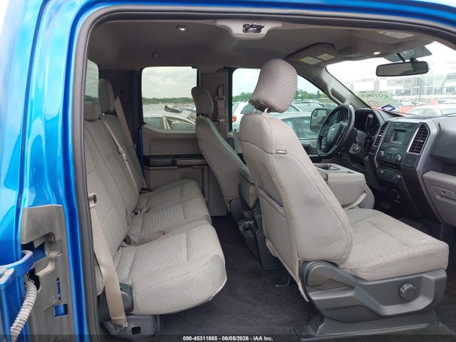 2016 FORD F-150 XLT photo 8