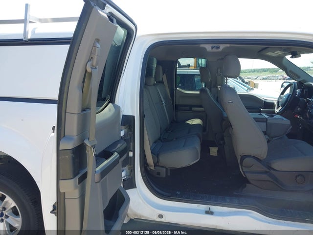 صورة مصغرة 8 لـ 2016 FORD F-150 XLT