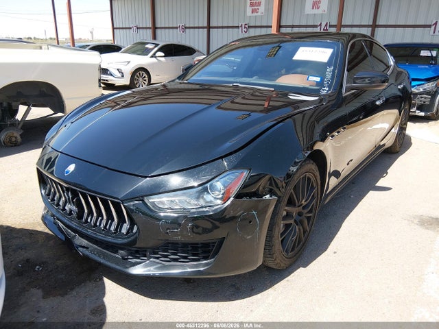 صورة 2 لـ 2019 Maserati GHIBLI