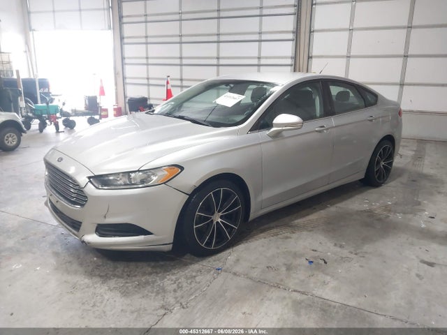 2016 FORD FUSION SE 照片 2