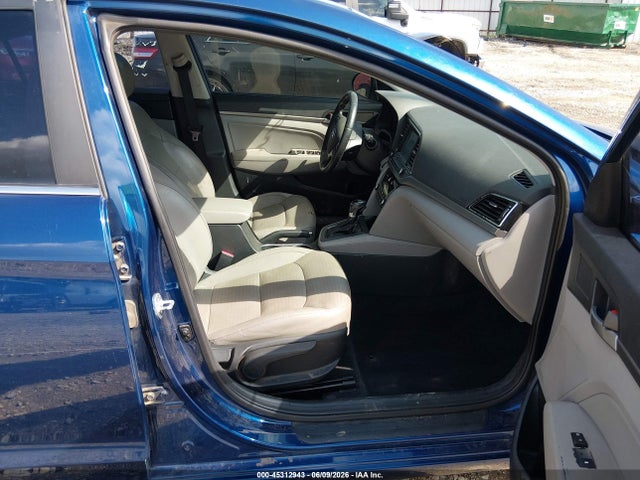 صورة 5 لـ 2017 Hyundai ELANTRA LIMITED