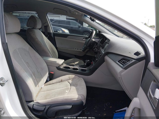 2017 Hyundai SONATA SE — фото 5