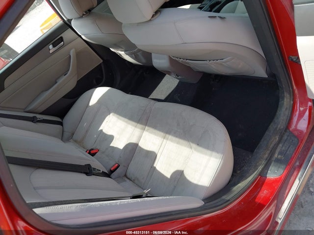 صورة 8 لـ 2016 Hyundai SONATA HYBRID SE