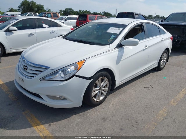 2013 Hyundai SONATA GLS 照片 2