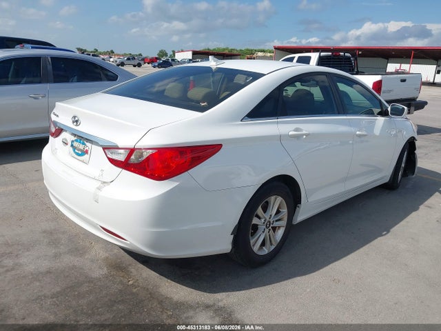 2013 Hyundai SONATA GLS 照片 4