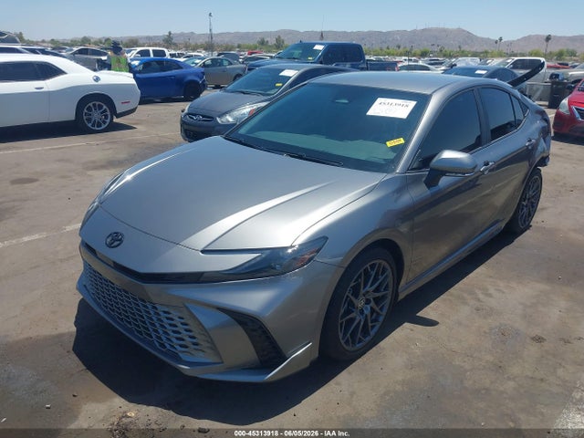 2025 Toyota CAMRY XSE 照片 2