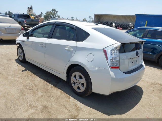صورة 3 لـ 2010 Toyota PRIUS III