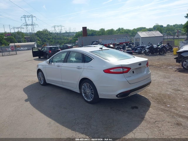 FORD FUSION SE - 3