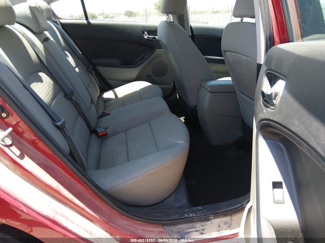 صورة 8 لـ 2015 KIA FORTE LX