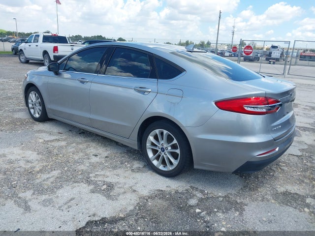 صورة 3 لـ 2020 FORD FUSION HYBRID SE