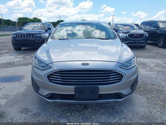 صورة 6 لـ 2020 FORD FUSION HYBRID SE