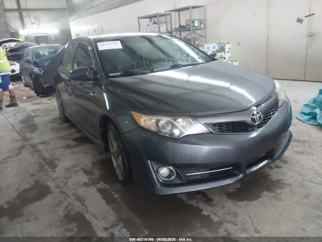 2014 Toyota CAMRY SE V6 照片 1